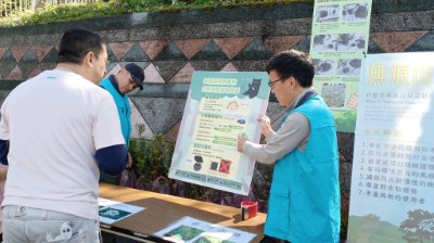 大同鄉四季村植樹節展開贈苗活動 (1)